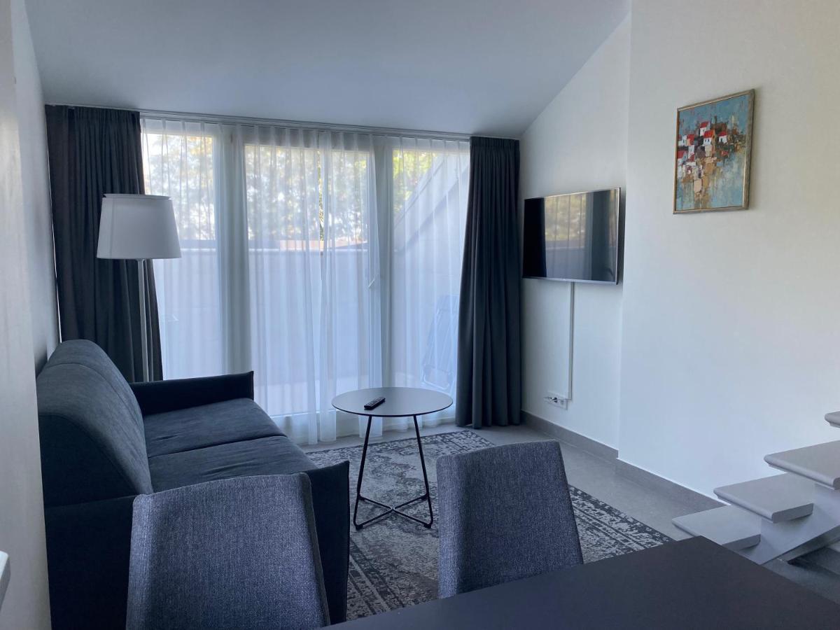 Dvi Nidos Hotell Exteriör bild