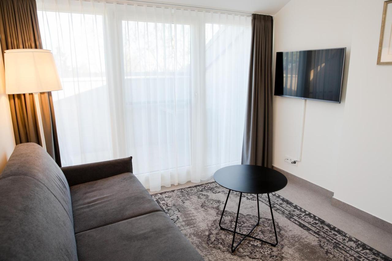 Dvi Nidos Hotell Exteriör bild