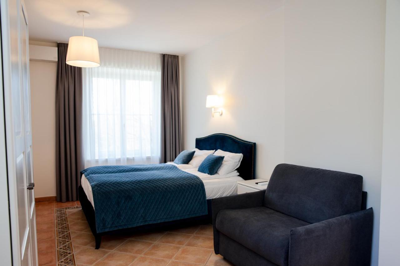 Dvi Nidos Hotell Exteriör bild